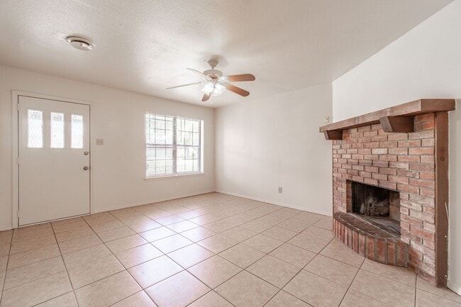 Photo - 6824-6826 Jackson Duplex Unit 6826 Jackson St.