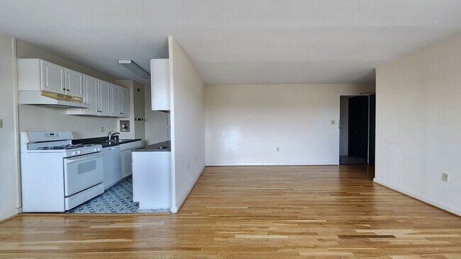 Photo - Utilities Included! Parking! Near Pentagon City Metro! Unit 701