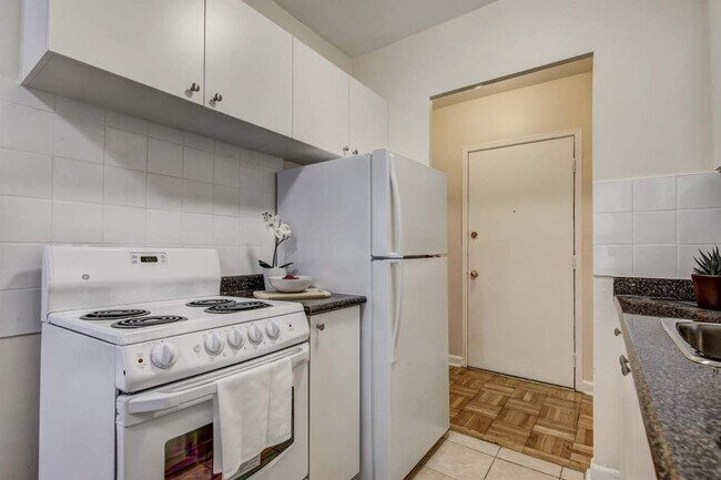 Photo - Amazing 1 Bedroom Apartment! Unit 1