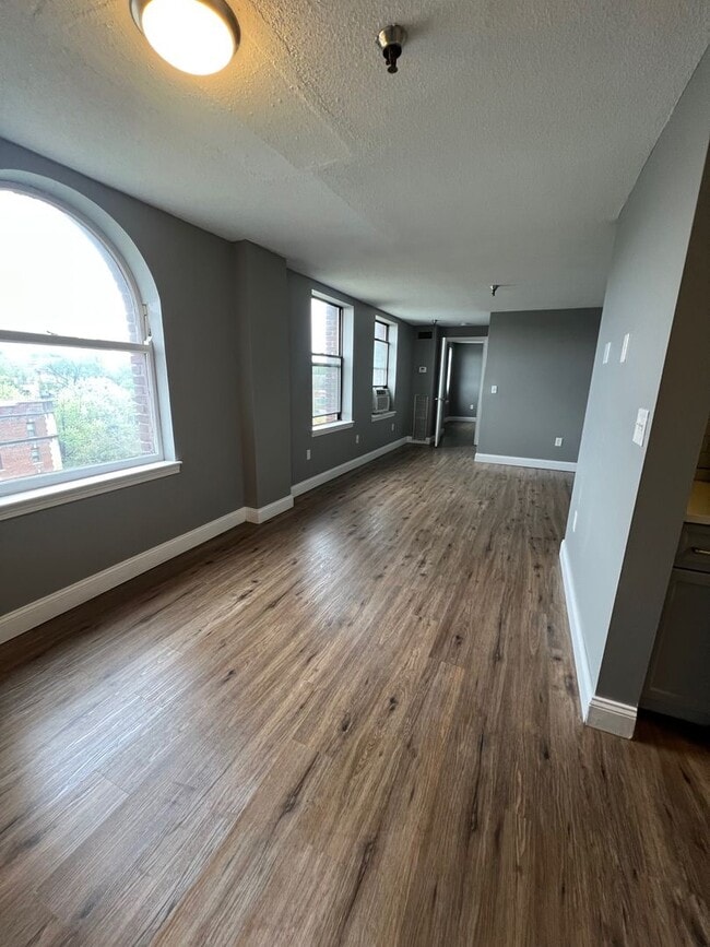 Photo - SilverBrick Square