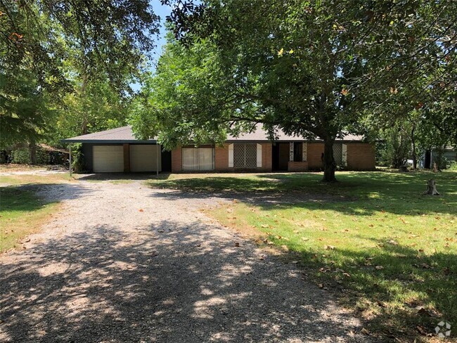 Building Photo - 1902 County Rd 56 Rental