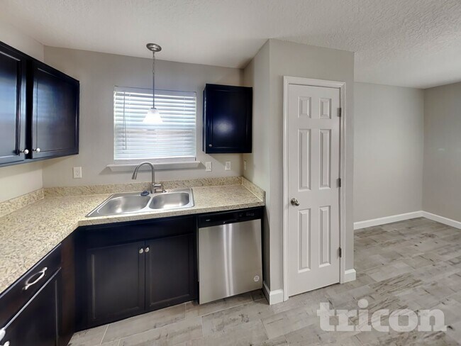 Photo - 77089 Crosscut Wy