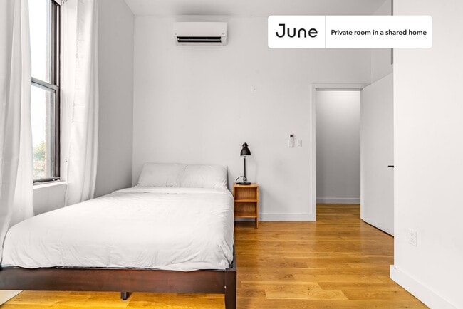 Photo - Room in Shared 5 bed/3 bath home Unidad B