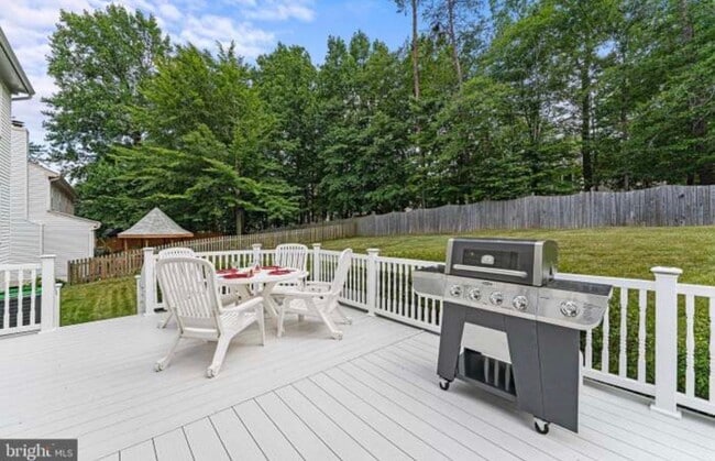 Photo - 5 Sarasota Dr