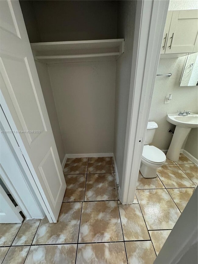 Photo - 17325 Homestead Ave Unit 4