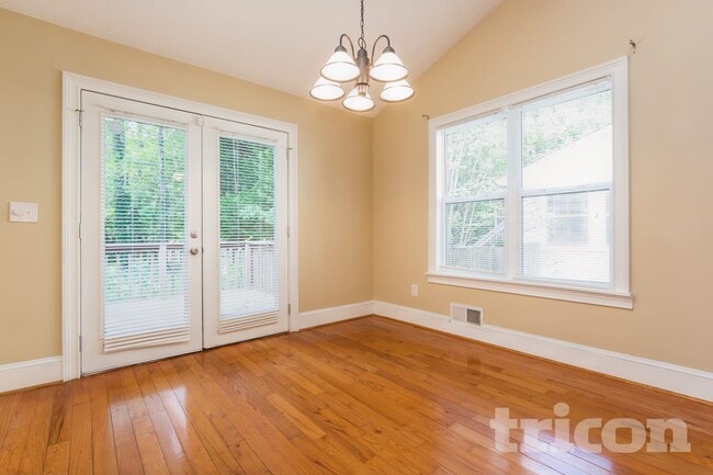 Photo - 6583 Oakwood Dr
