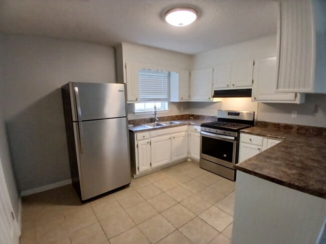 Photo - 4975 Huron Rd