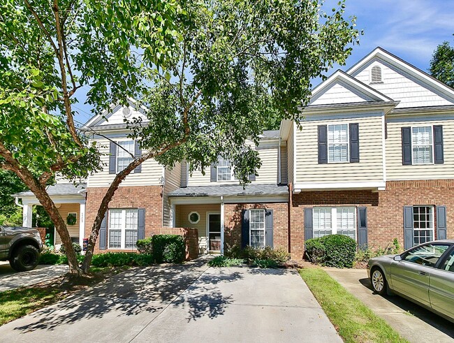 Luxury Townhome minutes from Uptown! - Luxury Townhome minutes from Uptown!