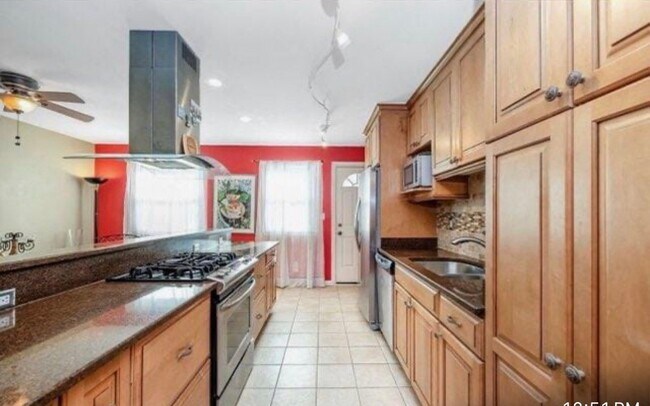 Photo - 69-7 66th Rd