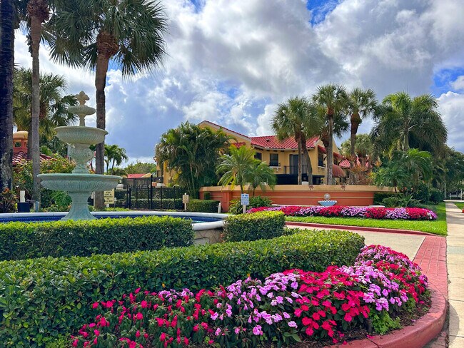 Photo - 200 Uno Lago Dr Unit 201