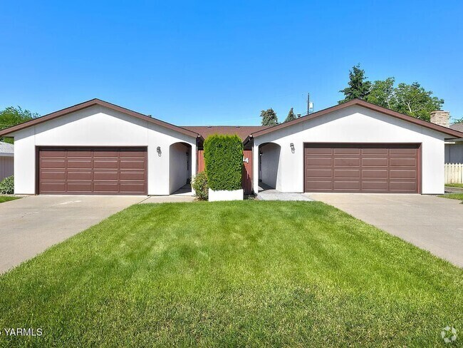 Building Photo - 614 S 44th Ave Unit 614 S. 44th Ave Rental