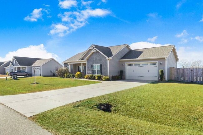 Photo - CHARMING ROSEWOOD HOME! 3 BR 2 BA w/ FENCED-IN BACKYARD