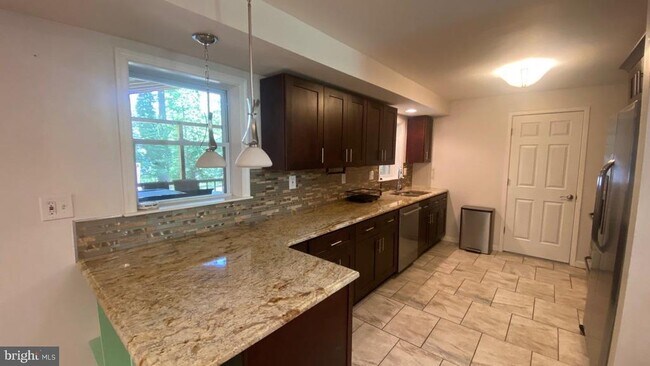 Photo - 6006 Windham Rd