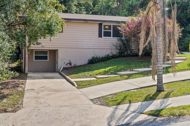 Photo - 2-632 W Rich Ave Townhome