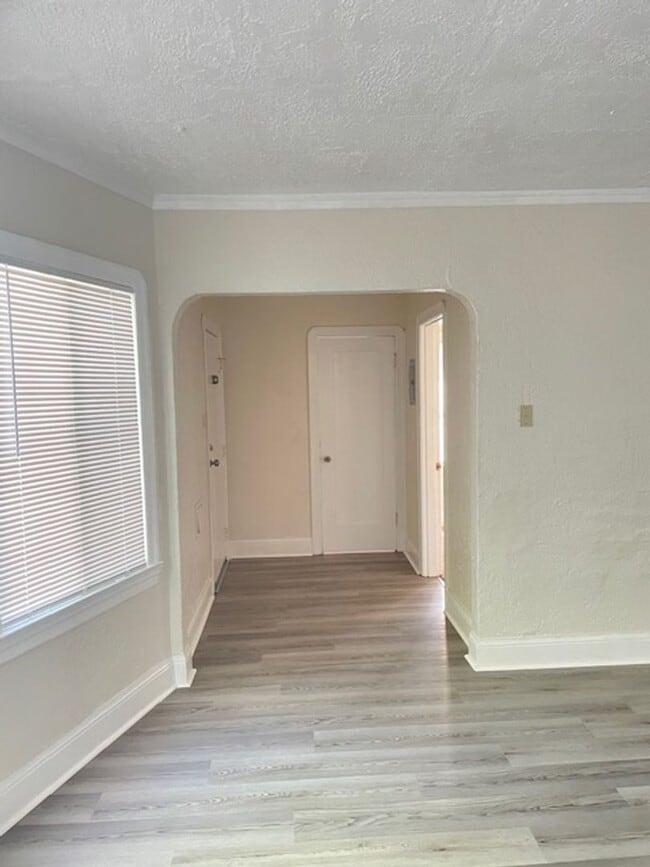 Photo - 00833 Unit 833