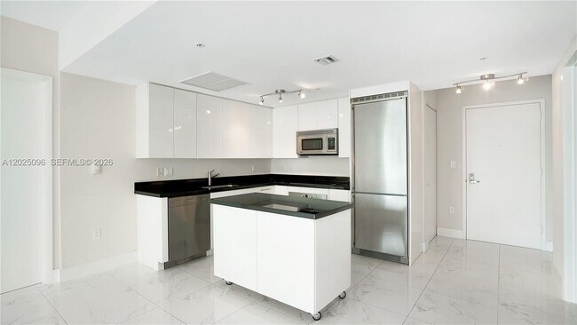 Photo - 92 SW 3rd St Unit 1803