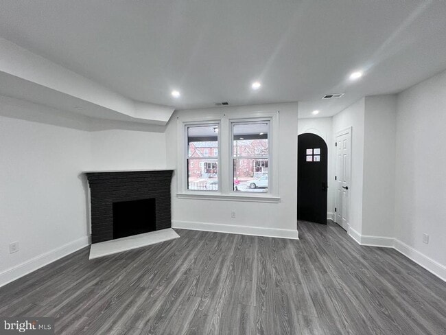 Photo - 216 Jefferson St NW