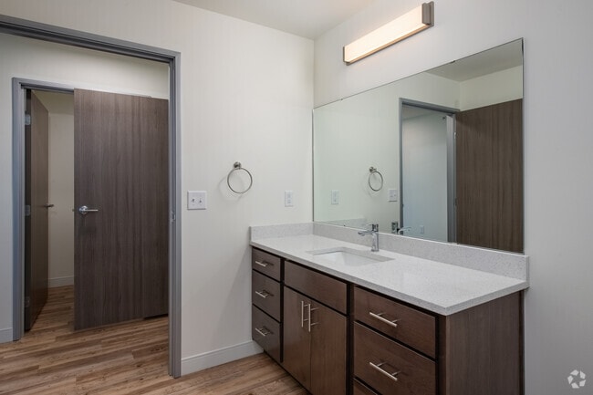 2BR, 1BA - 938SF