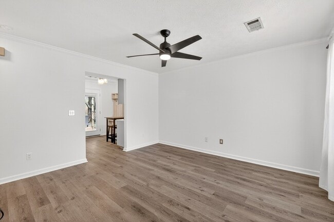 Photo - 209 Dockside Ct