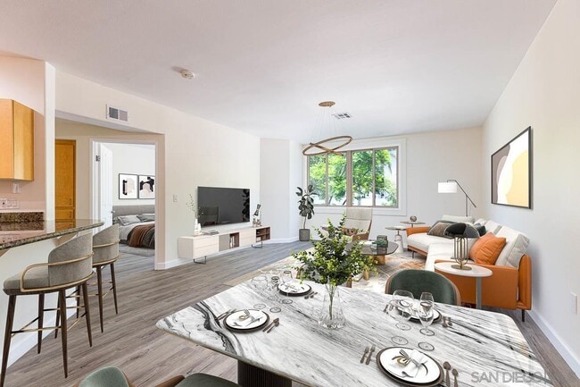 Photo - 1501 Front St