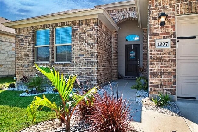 Building Photo - 1007 Ocean Breeze Rental