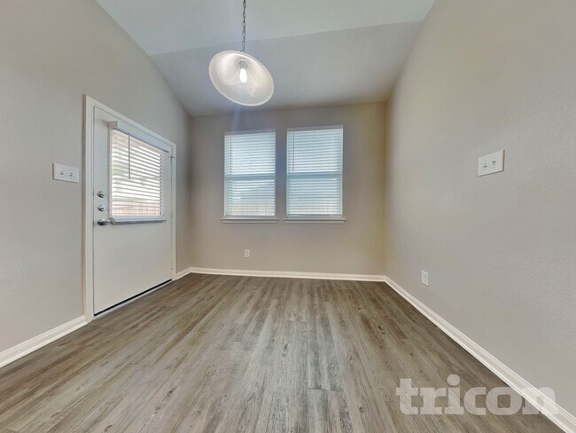 Photo - 15607 Jackie Robinson Rd