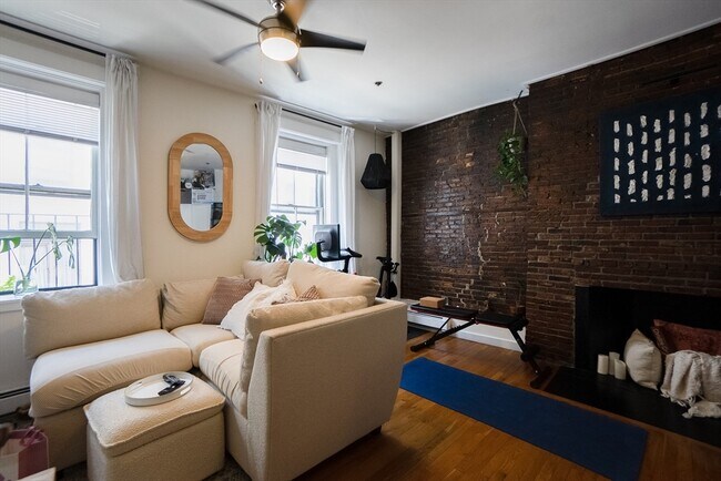Building Photo - 65 Hancock St Unit 3F Rental