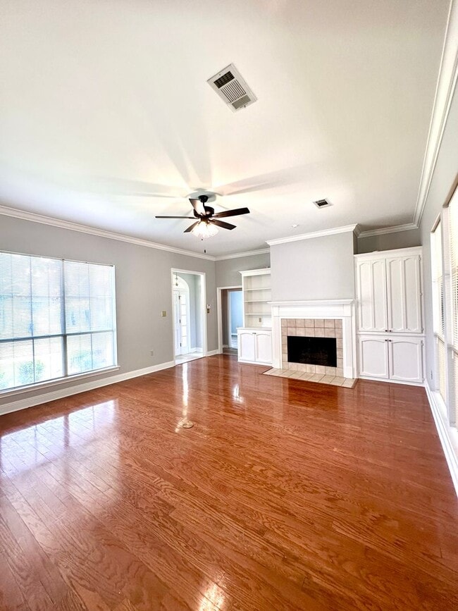 Photo - 11821 Thornberry Ln
