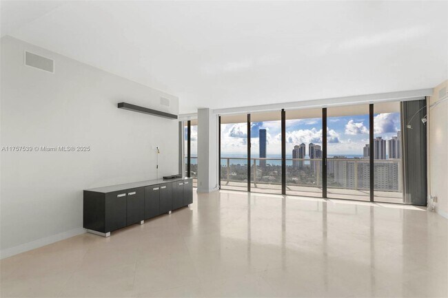 Photo - 19500 Turnberry Way Condo Unit 20F