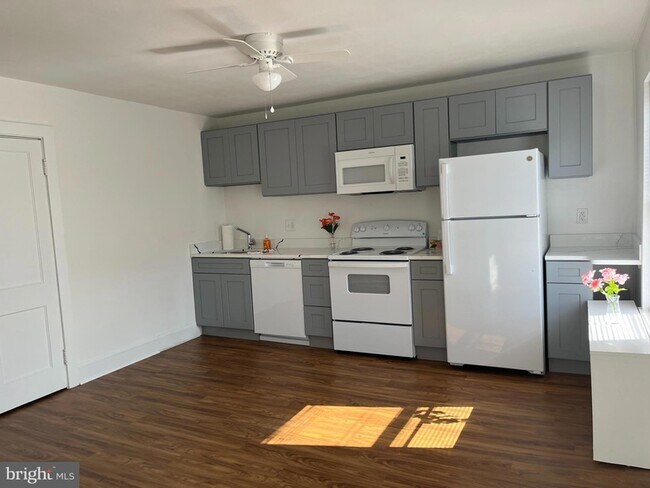 Photo - 129 Bellevue Ave