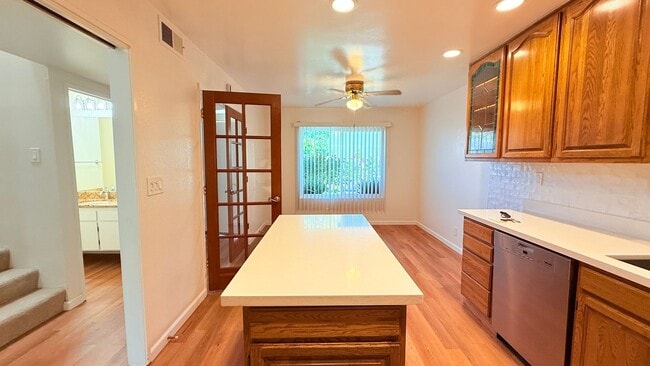 Photo - 1033 Fontana Dr