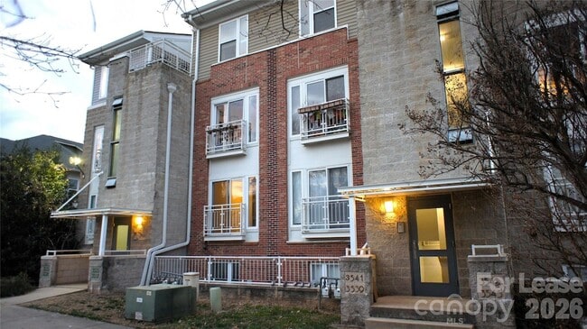 Building Photo - 3537 Warp Street Unit 3537