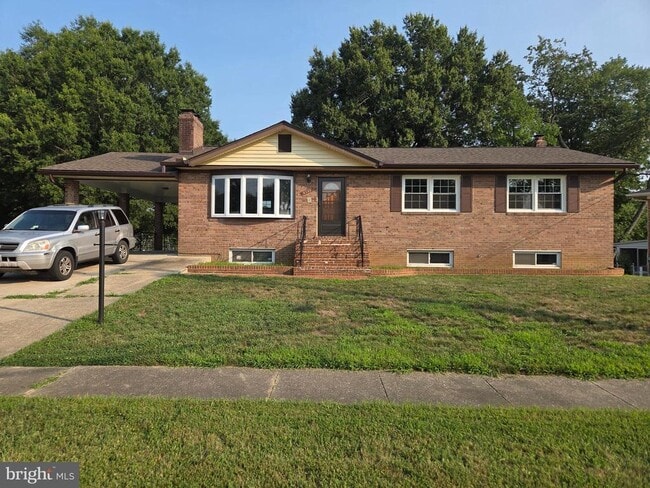Building Photo - 6703 Groveton Dr