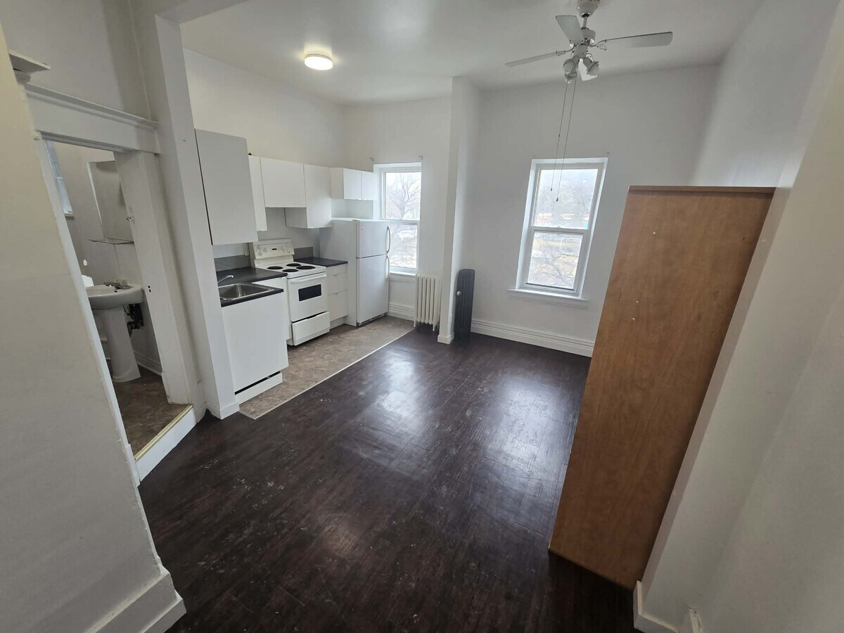 Photo - 501 McMillan Ave Unité 19