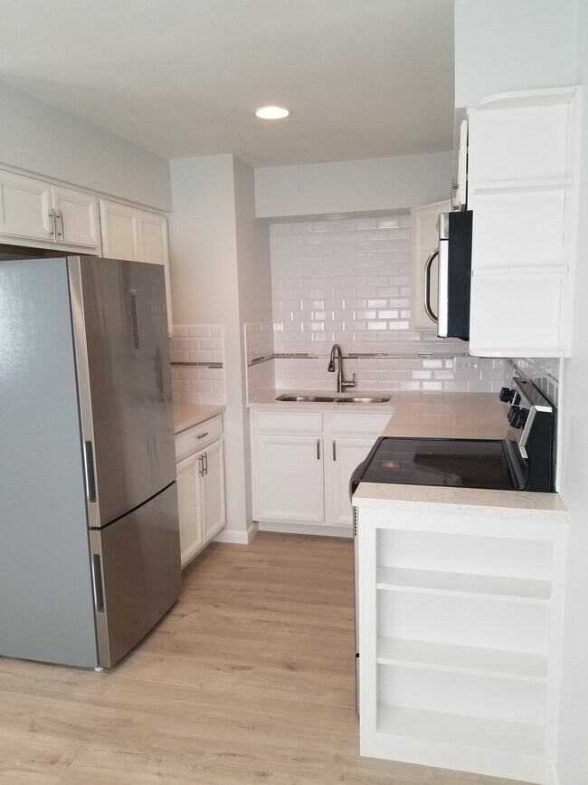 5580 S Curtice St Unit A