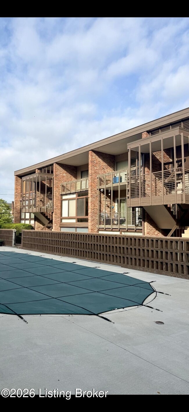 Building Photo - 1040 Cherokee Rd Unit APT D3