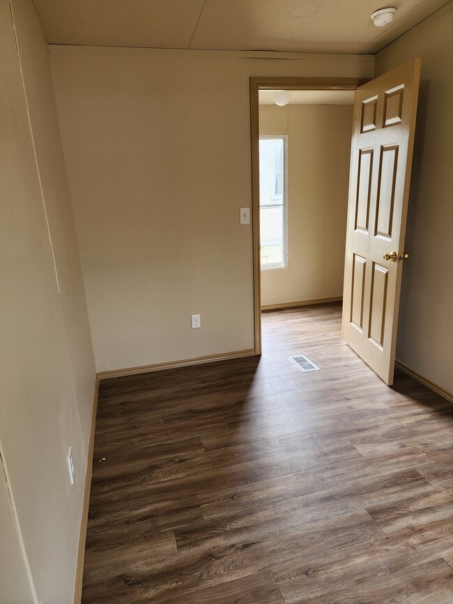 Photo - 31365 Wisteria Rd