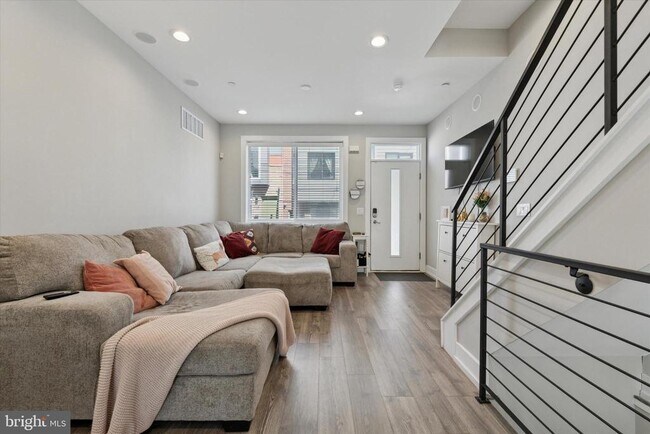 Photo - 710 Cantrell St