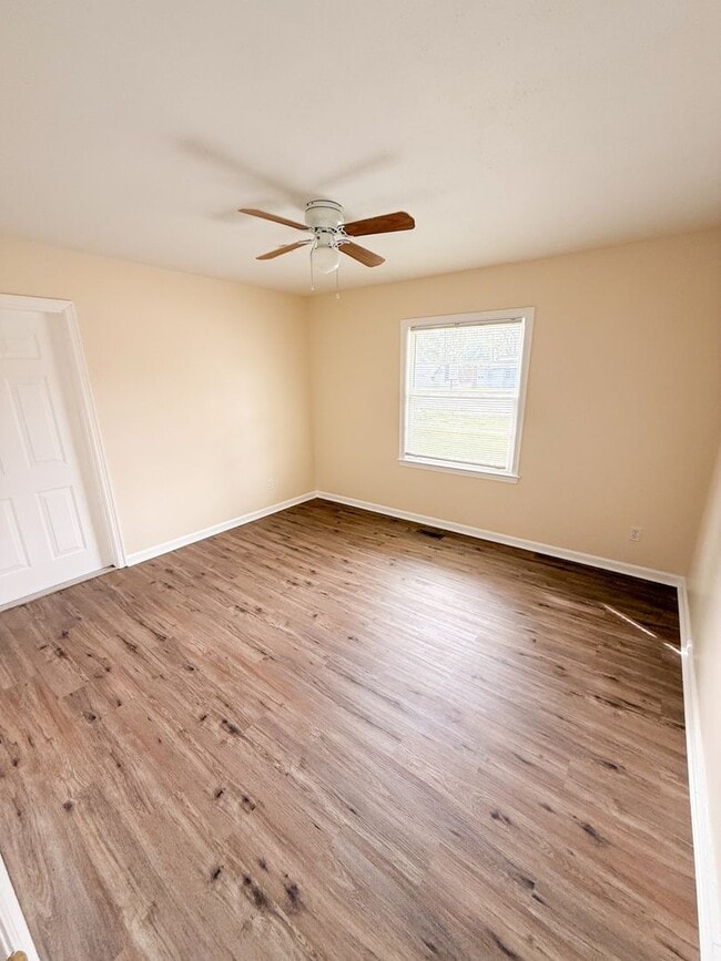 Photo - 908 E Park Ave