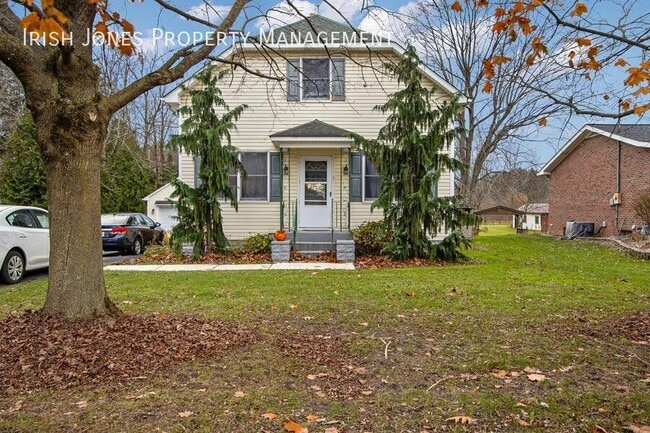 Building Photo - 479 Lake Ave Unit Apt. 2