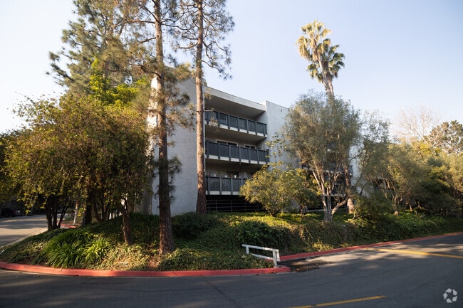 Photo - The Estates Condominium