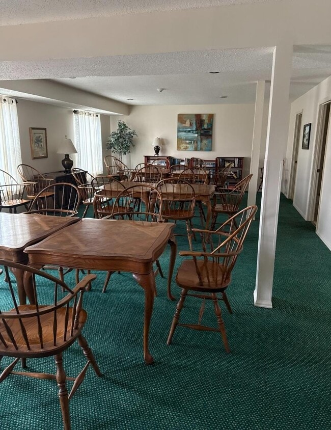 312 Clayton Xing Dr