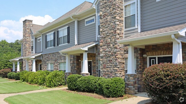 Stonegate Apartment Homes