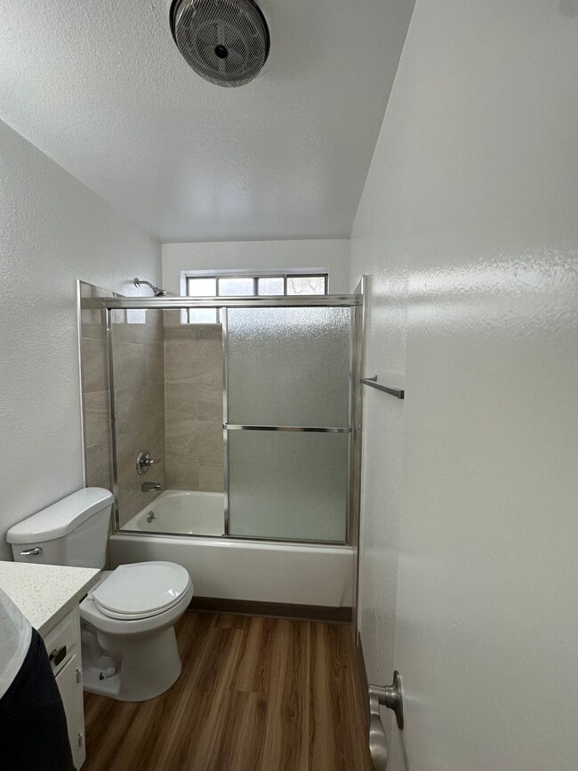 LARGE ONE BED MODEL