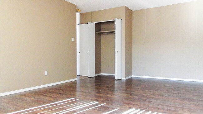 Photo - Hilton Manor