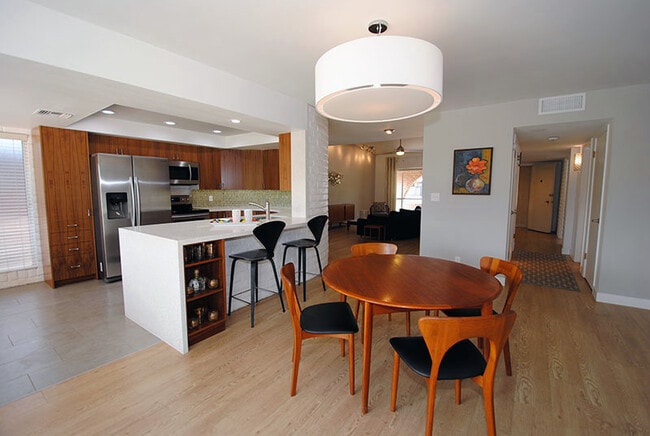 Building Photo - 3703 E Montecito Ave Unit Haver Condo For Rent