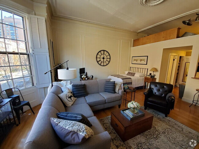 Building Photo - 235 N Beacon St Unit 3 Rental