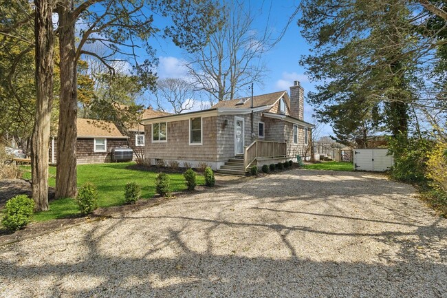 Photo - 80 Towd Point Rd House