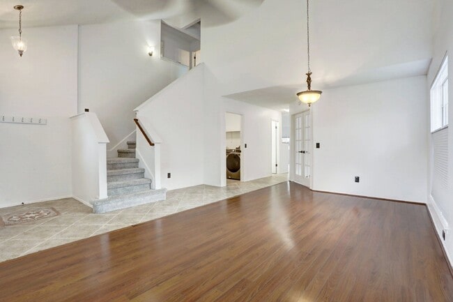 Photo - 17007 Hickok Dr