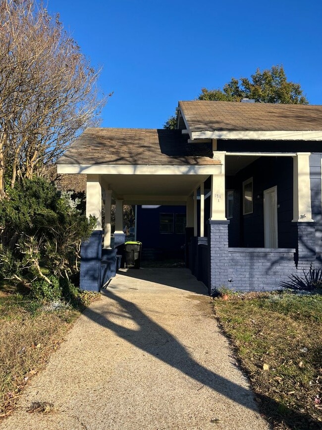 Photo - 100 S Main Ave